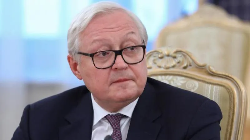 Ryabkov Accepts Copies of Credentials from Canada's Ambassador in Moscow, Urges Stabilization of Diplomatic Ties