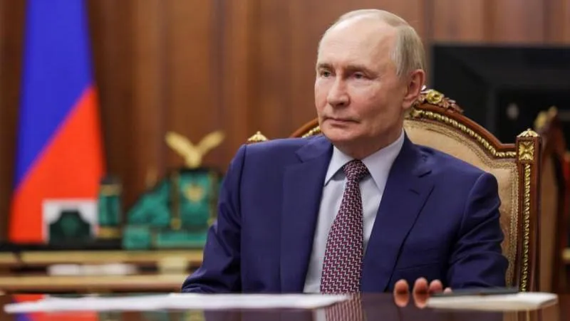 Putin Warmly Congratulates Rahmon on His Birthday