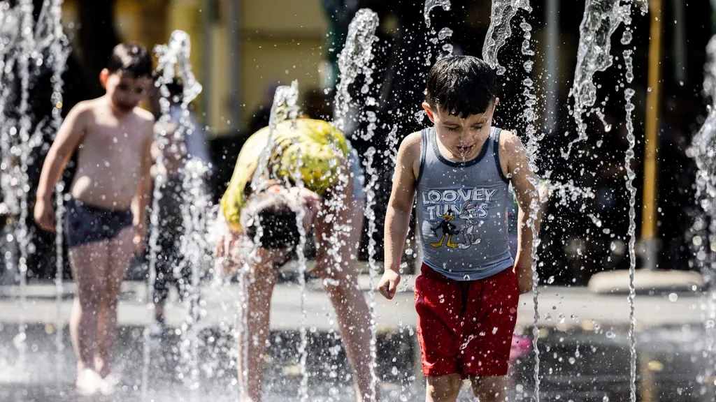 Spending fell during Code Red heat, especially outside cities — and the media barely notice
