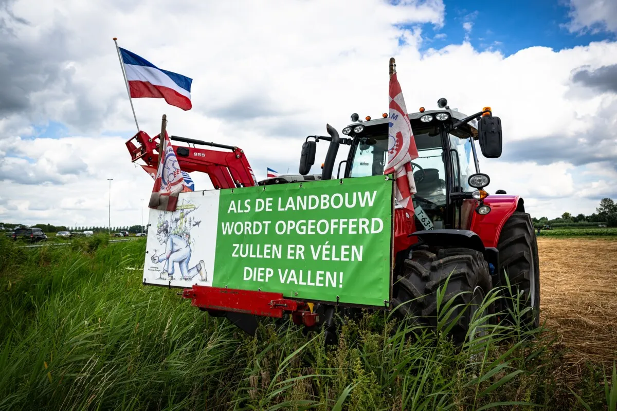 Peak polluters in the farming sector turn to Agriculture Minister Van Essen for help