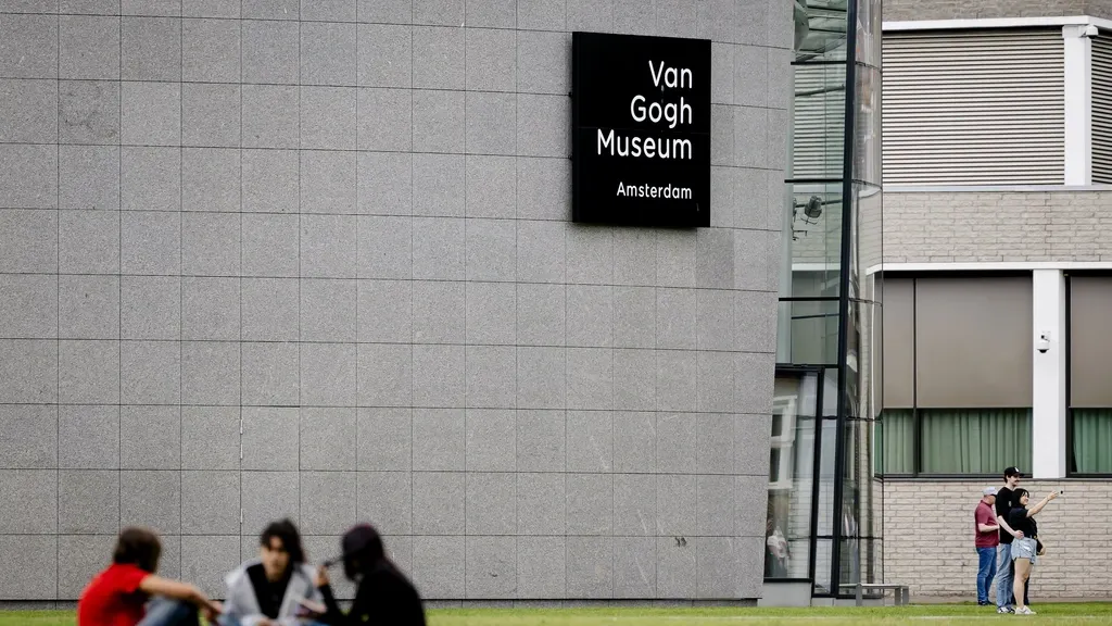 The Hague agrees after drawn-out feud; Van Gogh Museum can finally renovate