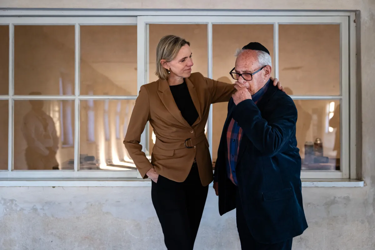 Minister Mirjam Sterk visited Auschwitz. How do you commemorate when the eyewitnesses are gone?