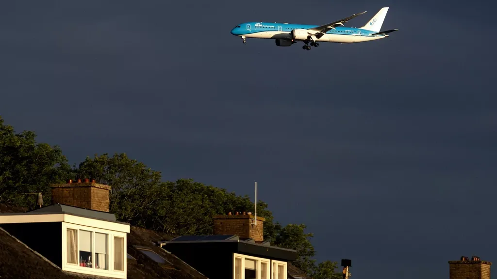 Legislation on Schiphol moves closer to approval, but Council of State still raises criticism
