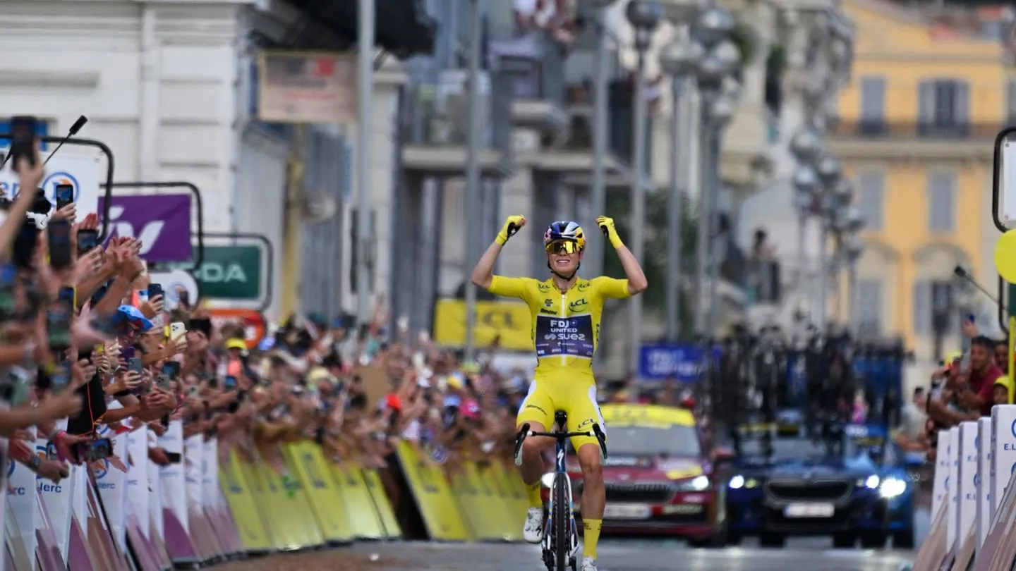 Cycling: Revenge in a Photo-Finish — Vollering Wins the Tour