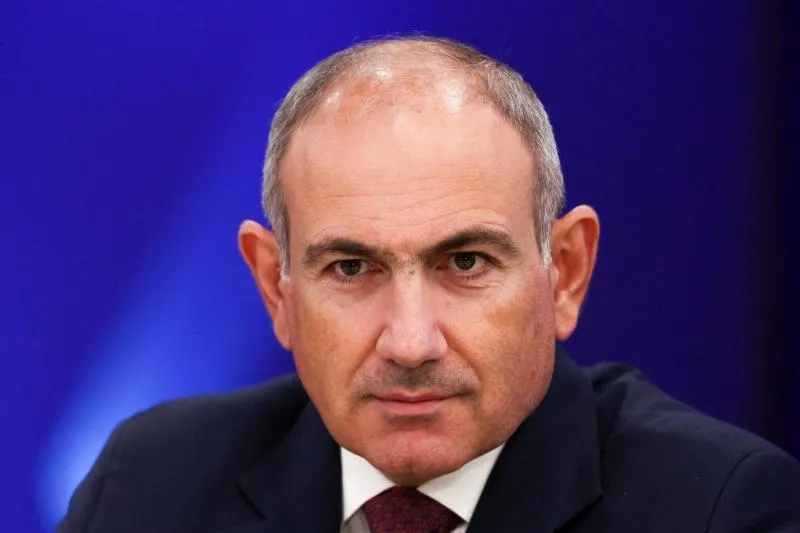 Pashinyan Offers Territory Swap to Baku Over Enclaves — Expert Sees Political Motive