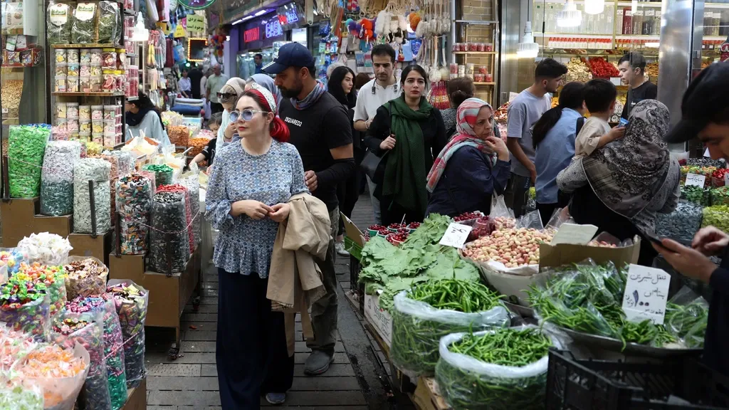 Economists doubt impact of US sanctions on Iran — looks like a desperate stunt